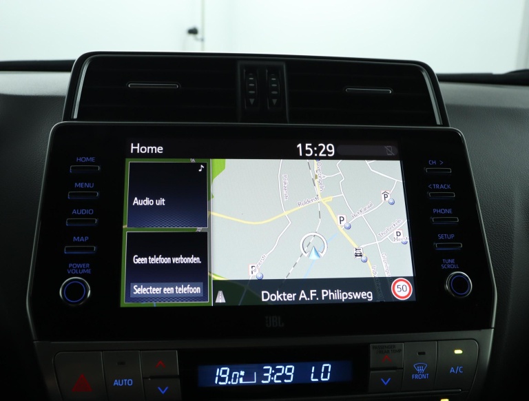 Toyota Land Cruiser - 2.8 D-4D-F Professional Window Van 58