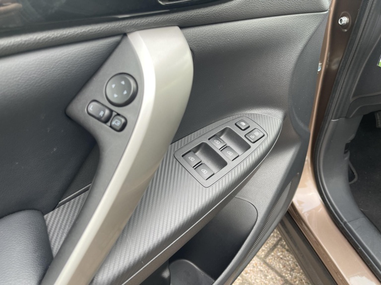 Mitsubishi Eclipse Cross - 2.4 PHEV Instyle 22