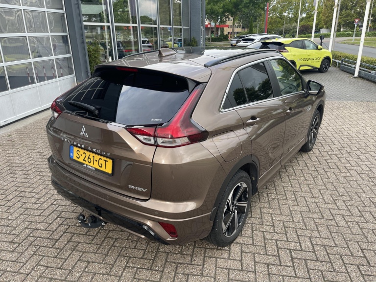 Mitsubishi Eclipse Cross - 2.4 PHEV Instyle 8