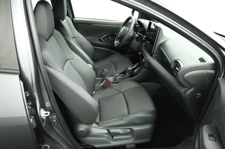 Toyota Yaris - 1.5 Hybrid 130 Executive 22