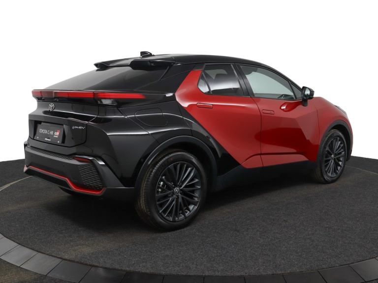 Toyota C-HR - 2.0 Plug-in Hybrid 220 Premium 2