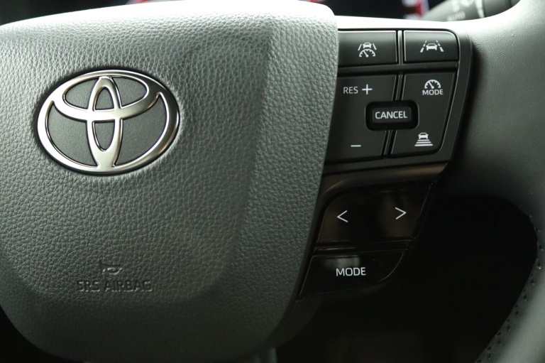 Toyota C-HR - 2.0 Plug-in Hybrid 220 Premium 21