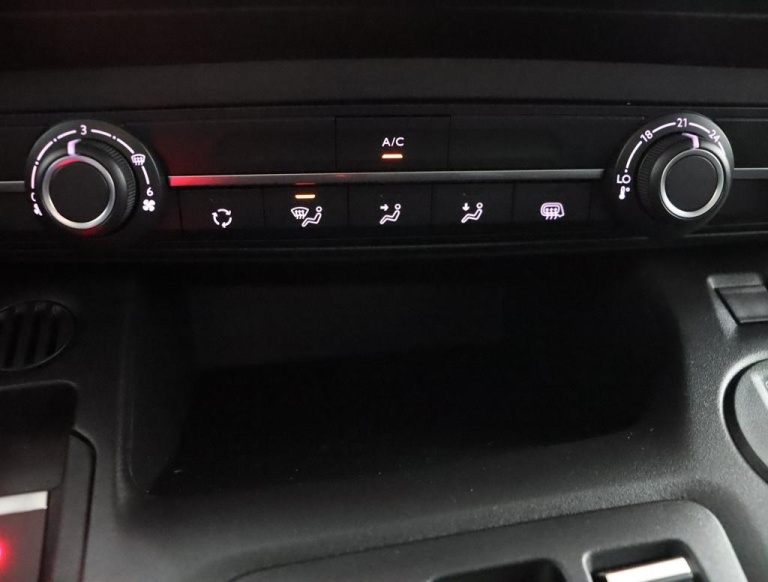Toyota PROACE CITY Electric - Challenger 50 kWh 7