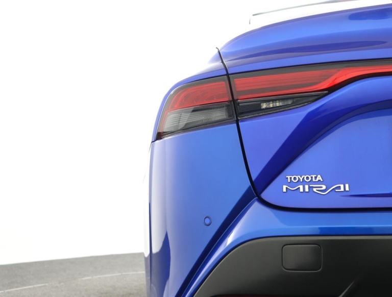 Toyota Mirai - Prestige 41