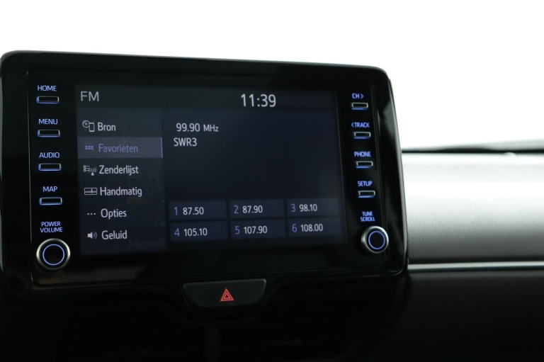 Toyota Yaris Cross - 1.5 Hybrid Executive 8