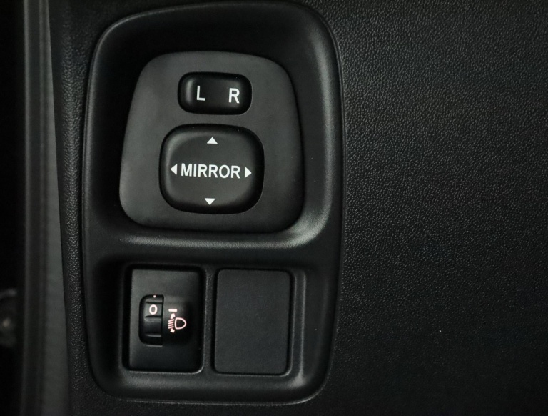 Toyota Aygo - 1.0 VVT-i x-joy 28