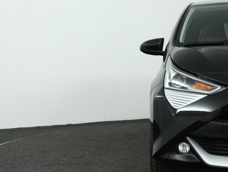 Toyota Aygo - 1.0 VVT-i x-joy 34