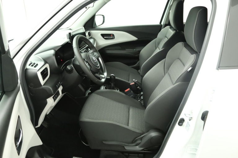 Suzuki Swift - 1.2 Select Smart Hybrid 17