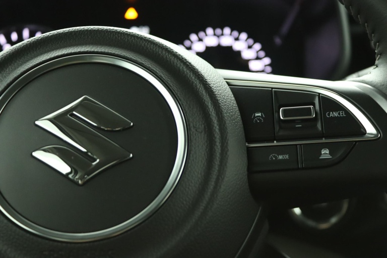 Suzuki Swift - 1.2 Select Smart Hybrid 21