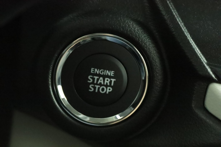 Suzuki Swift - 1.2 Select Smart Hybrid 46