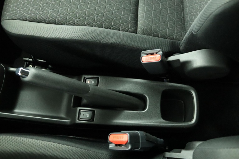 Suzuki Swift - 1.2 Select Smart Hybrid 56