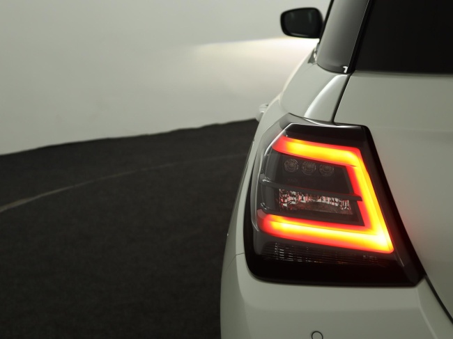 Suzuki Swift - 1.2 Select Smart Hybrid