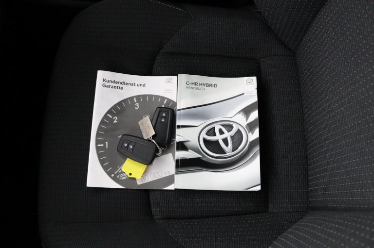 Toyota C-HR - 1.8 Hybrid Style 11