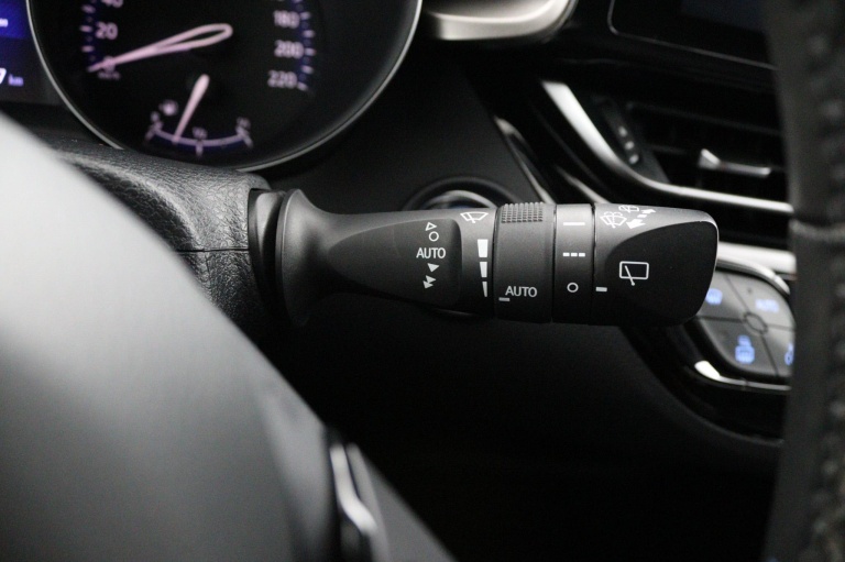 Toyota C-HR - 1.8 Hybrid Style 35