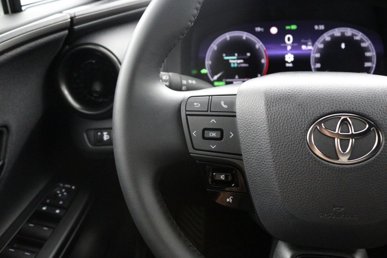 Toyota C-HR - 1.8 Hybrid 140 Dynamic 18
