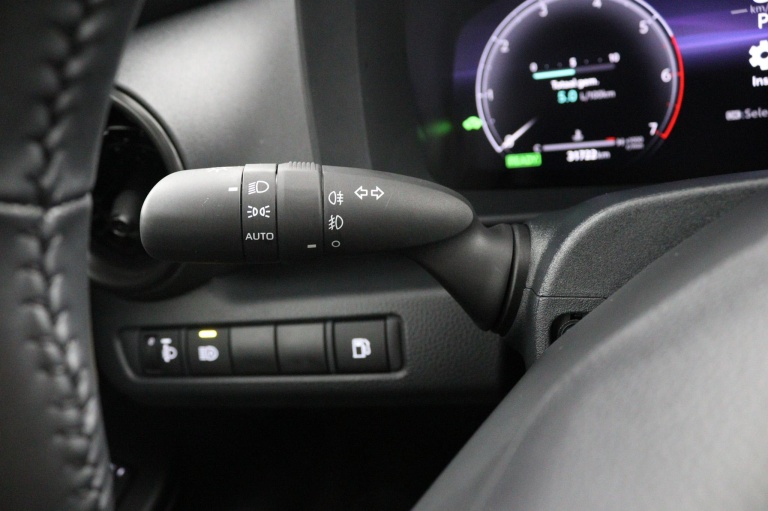 Toyota C-HR - 1.8 Hybrid 140 Dynamic 31