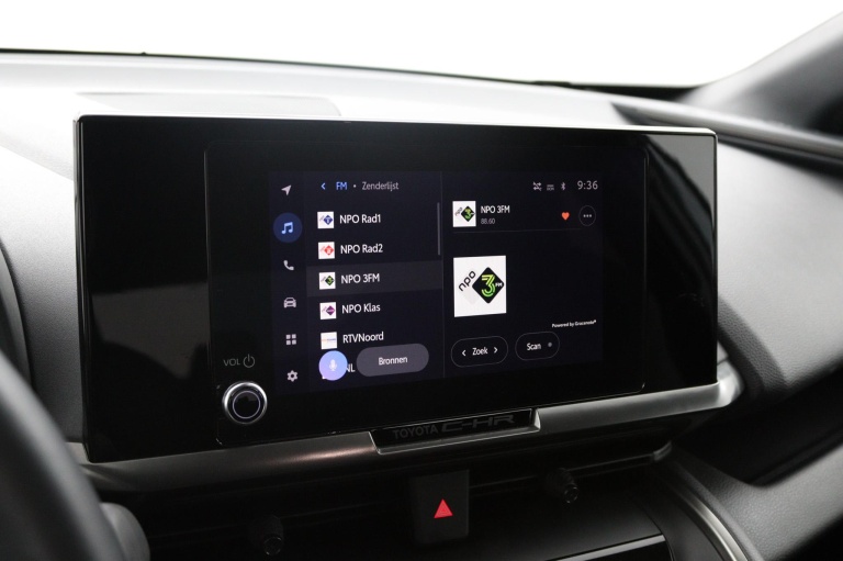 Toyota C-HR - 1.8 Hybrid 140 Dynamic 8