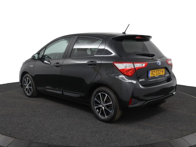 Toyota Yaris - 1.5 Hybrid Design Sport 12