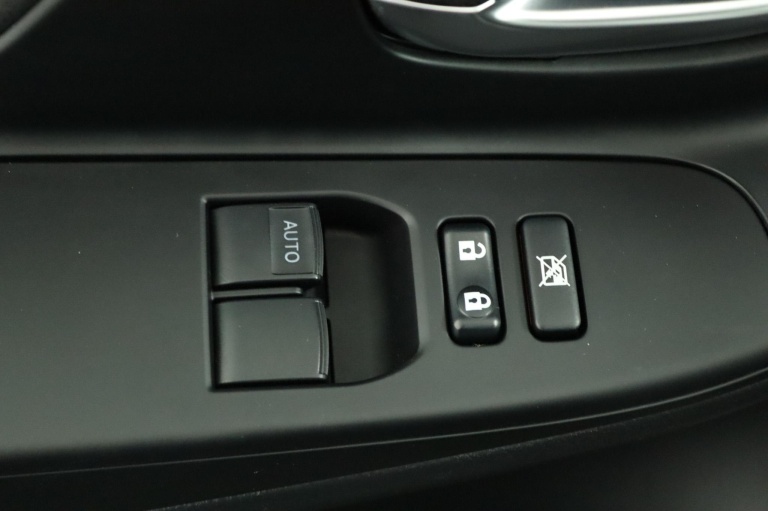 Toyota Yaris - 1.5 Hybrid Design Sport 28