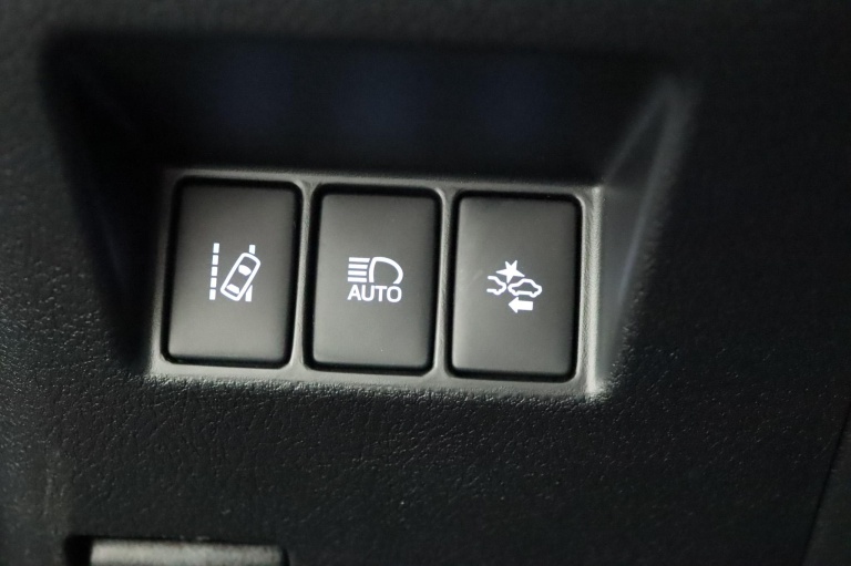 Toyota Yaris - 1.5 Hybrid Design Sport 29