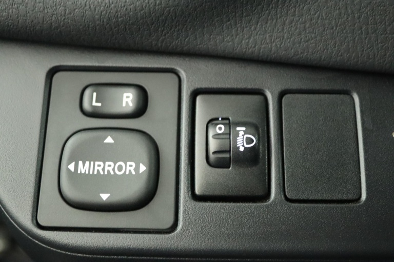 Toyota Yaris - 1.5 Hybrid Design Sport 30