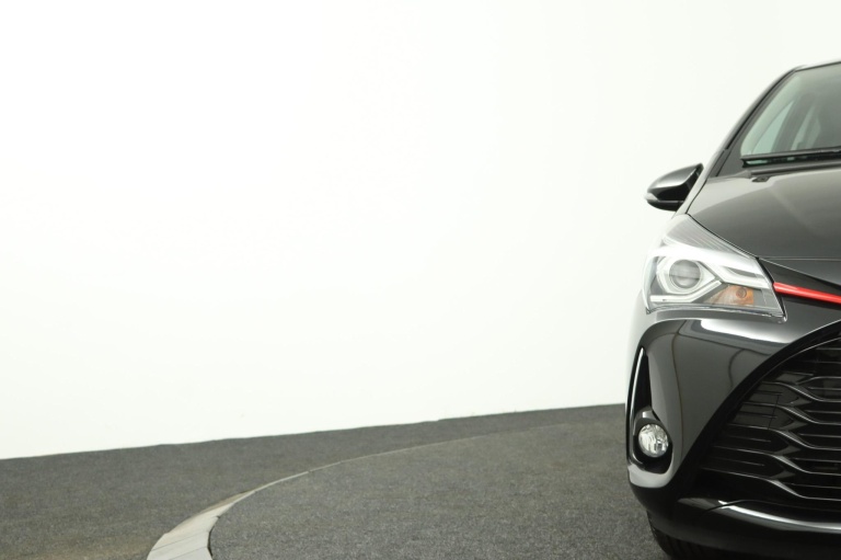 Toyota Yaris - 1.5 Hybrid Design Sport 36