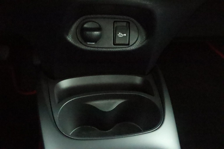 Toyota Yaris - 1.5 Hybrid Design Sport 53