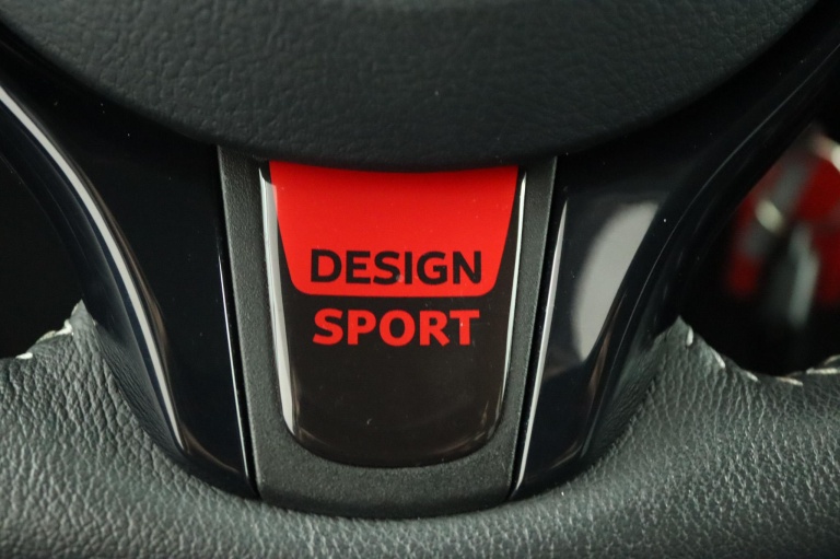 Toyota Yaris - 1.5 Hybrid Design Sport 56