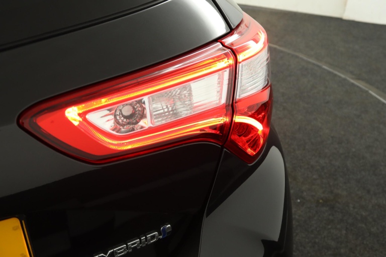 Toyota Yaris - 1.5 Hybrid Design Sport 59