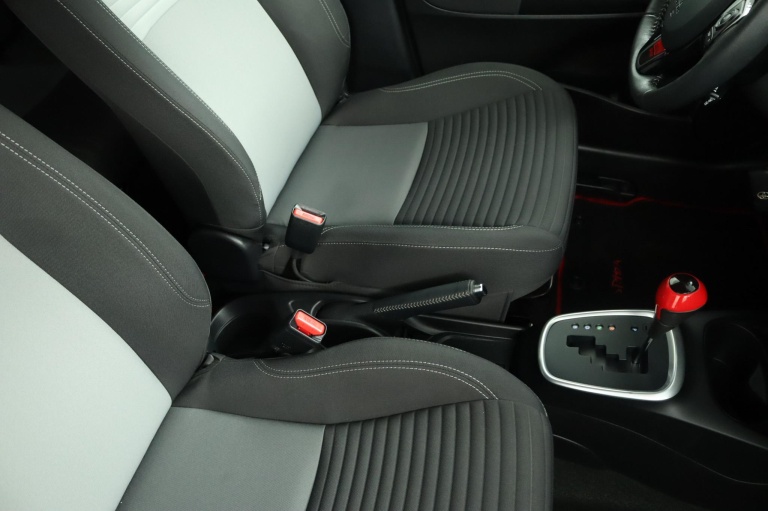 Toyota Yaris - 1.5 Hybrid Design Sport 61