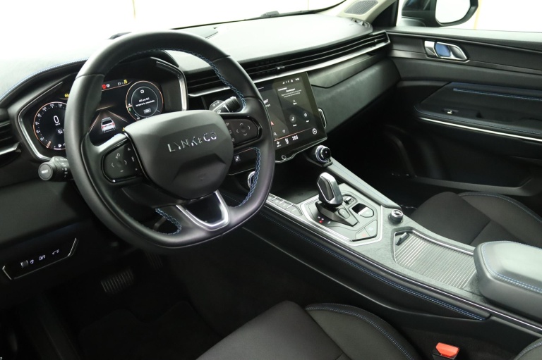 Lynk & Co 01 - 1.5 76