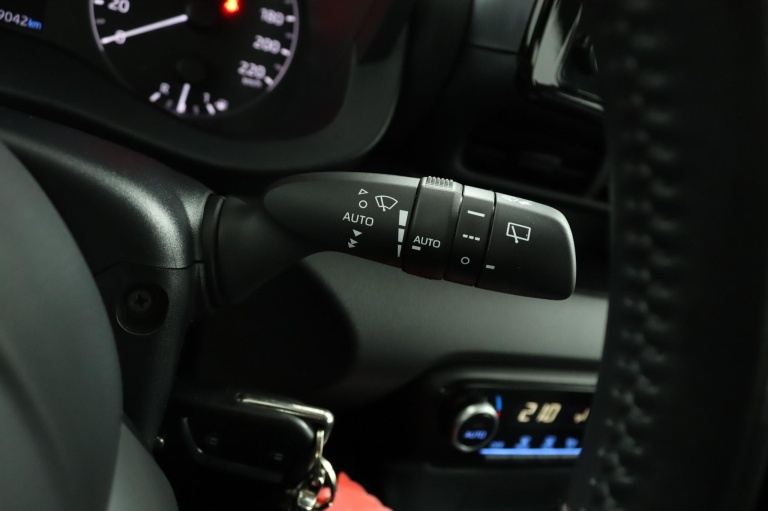 Toyota Yaris - 1.5 Hybrid Active 31