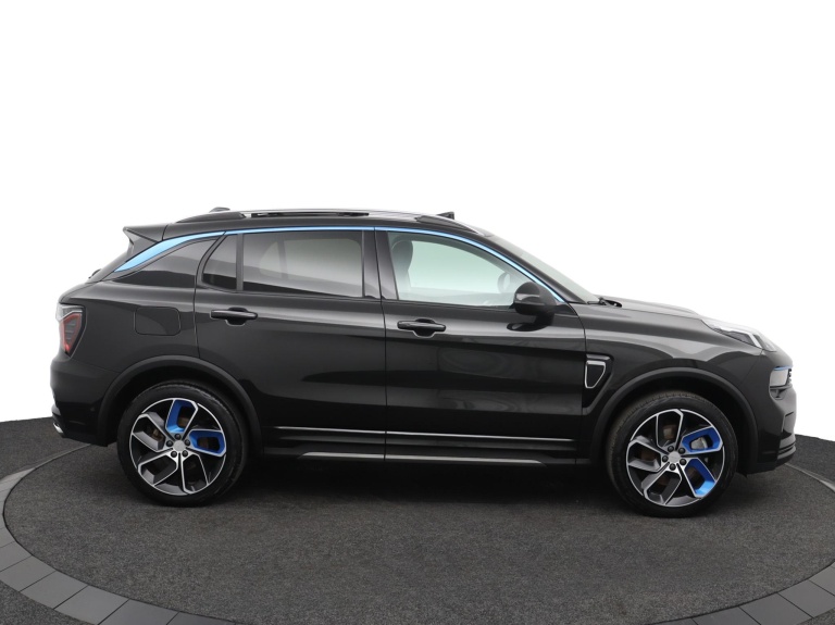 Lynk & Co 01 - 1.5 6