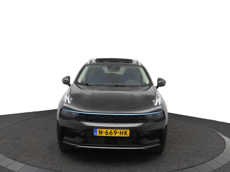 Lynk & Co 01 - 1.5 7