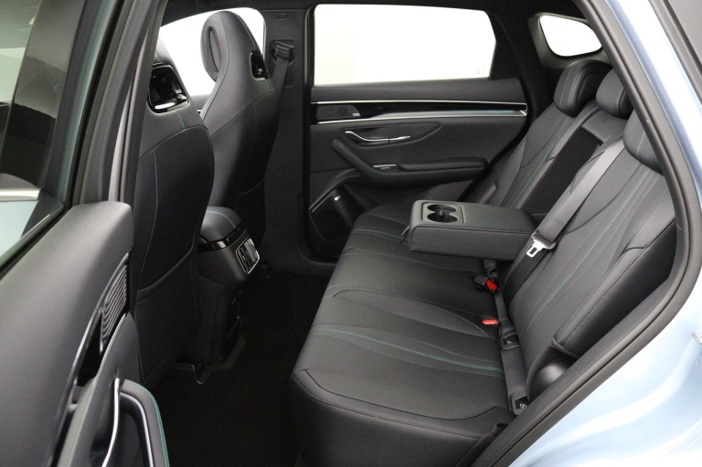 BYD SEAL U - 1.5 DM-i FWD Boost 12