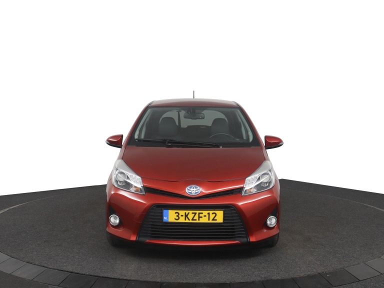 Toyota Yaris - 1.5 Full Hybrid Dynamic 16
