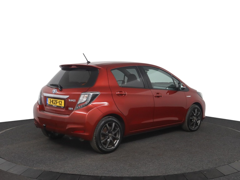 Toyota Yaris - 1.5 Full Hybrid Dynamic 2