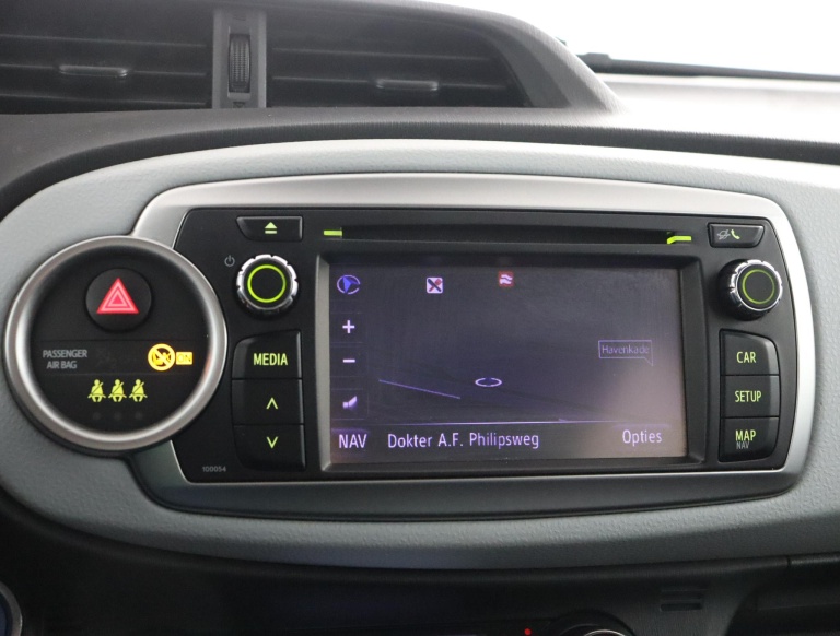 Toyota Yaris - 1.5 Full Hybrid Dynamic 29
