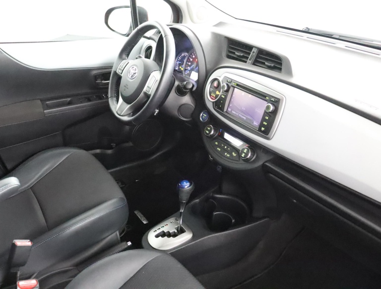 Toyota Yaris - 1.5 Full Hybrid Dynamic 52