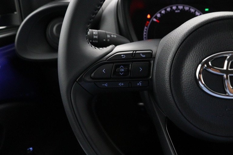 Toyota Aygo X - 1.0 VVT-i MT Play 18
