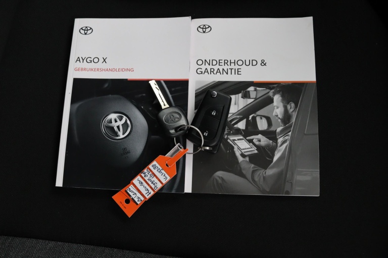 Toyota Aygo X - 1.0 VVT-i MT Play 23