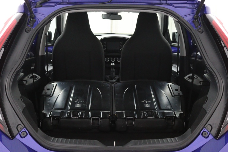 Toyota Aygo X - 1.0 VVT-i MT Play 28
