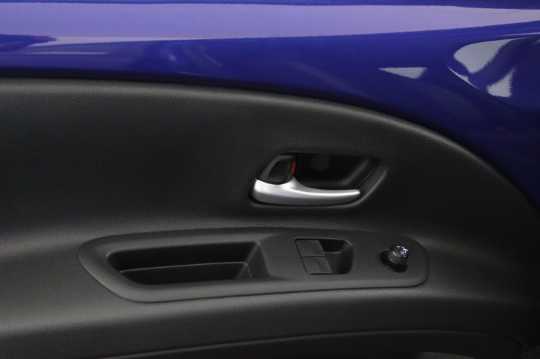 Toyota Aygo X - 1.0 VVT-i MT Play 30