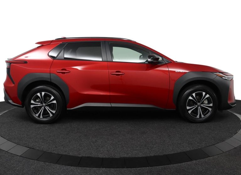 Toyota bZ4X - Dynamic 71 kWh 12