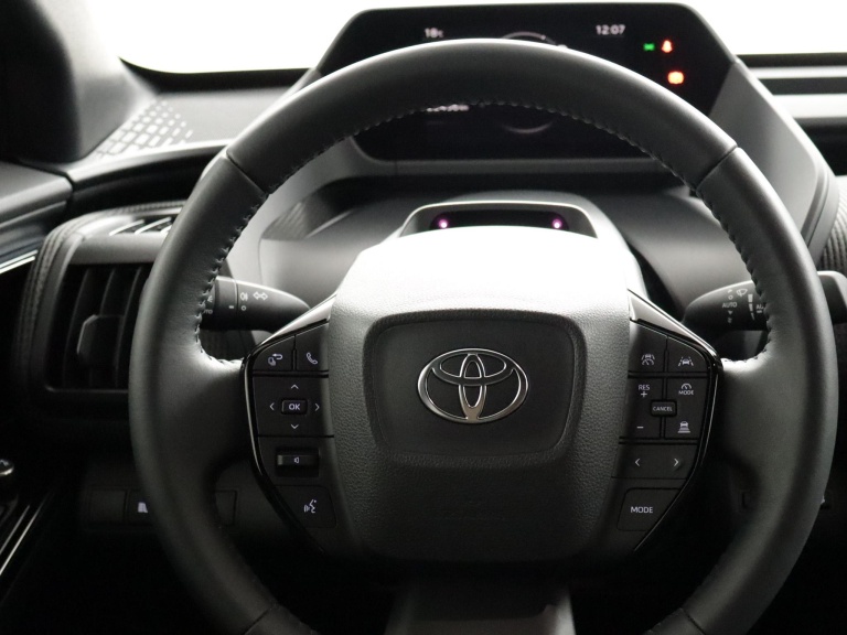 Toyota bZ4X - Dynamic 71 kWh 18