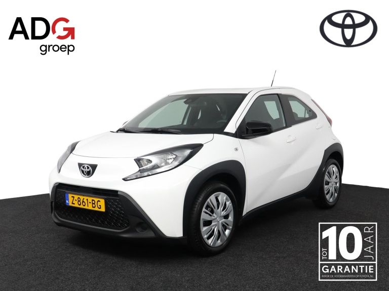 Toyota Aygo X - 1.0 VVT-i MT Play 1