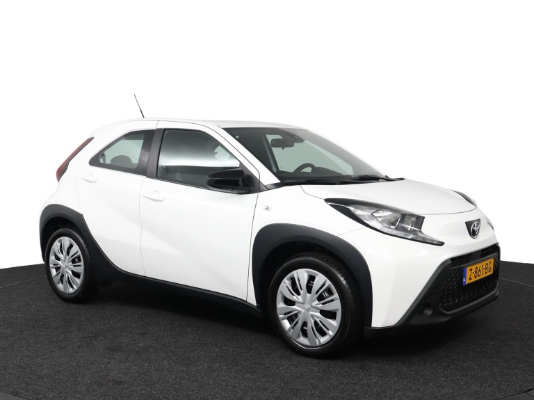 Toyota Aygo X - 1.0 VVT-i MT Play 14