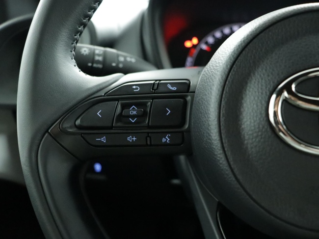 Toyota Aygo X - 1.0 VVT-i MT Play