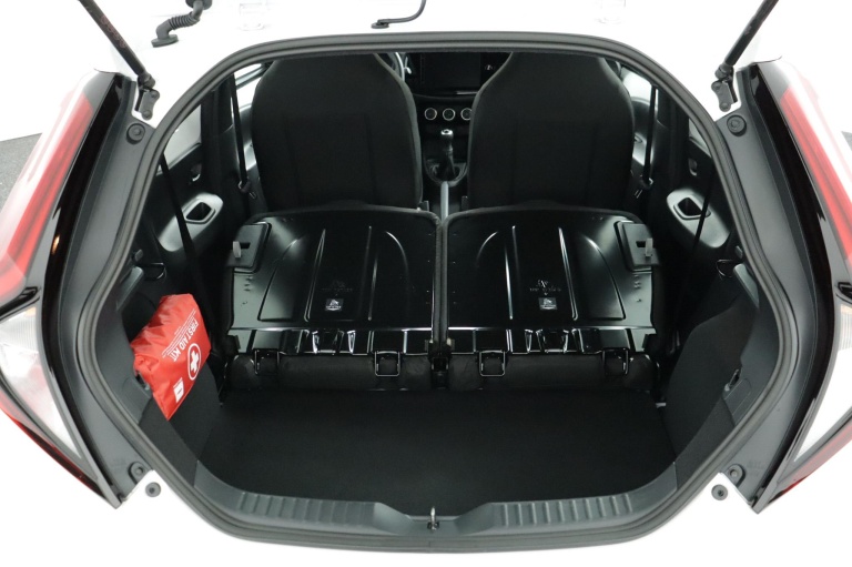 Toyota Aygo X - 1.0 VVT-i MT Play 26