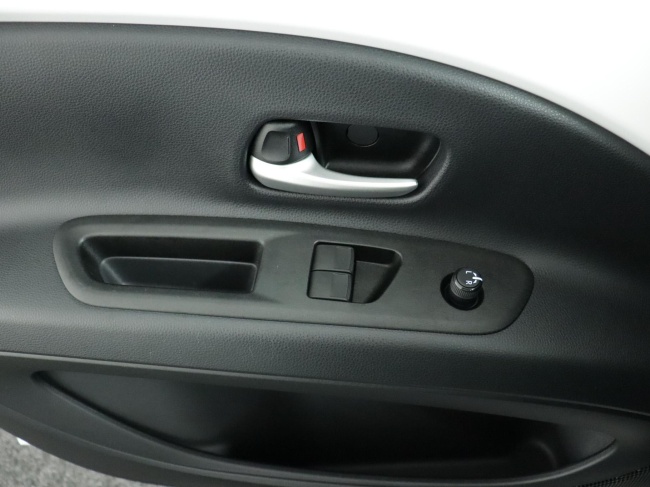 Toyota Aygo X - 1.0 VVT-i MT Play